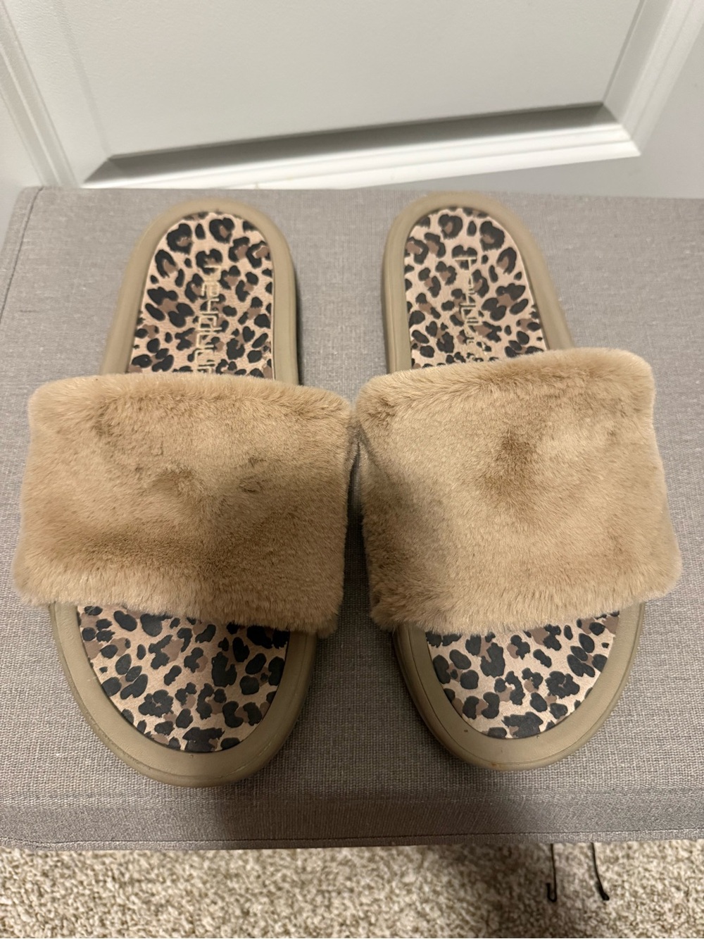 Hey Dude Women's Tan Faux-Fur Slide Sandals with Leopard Footbed
